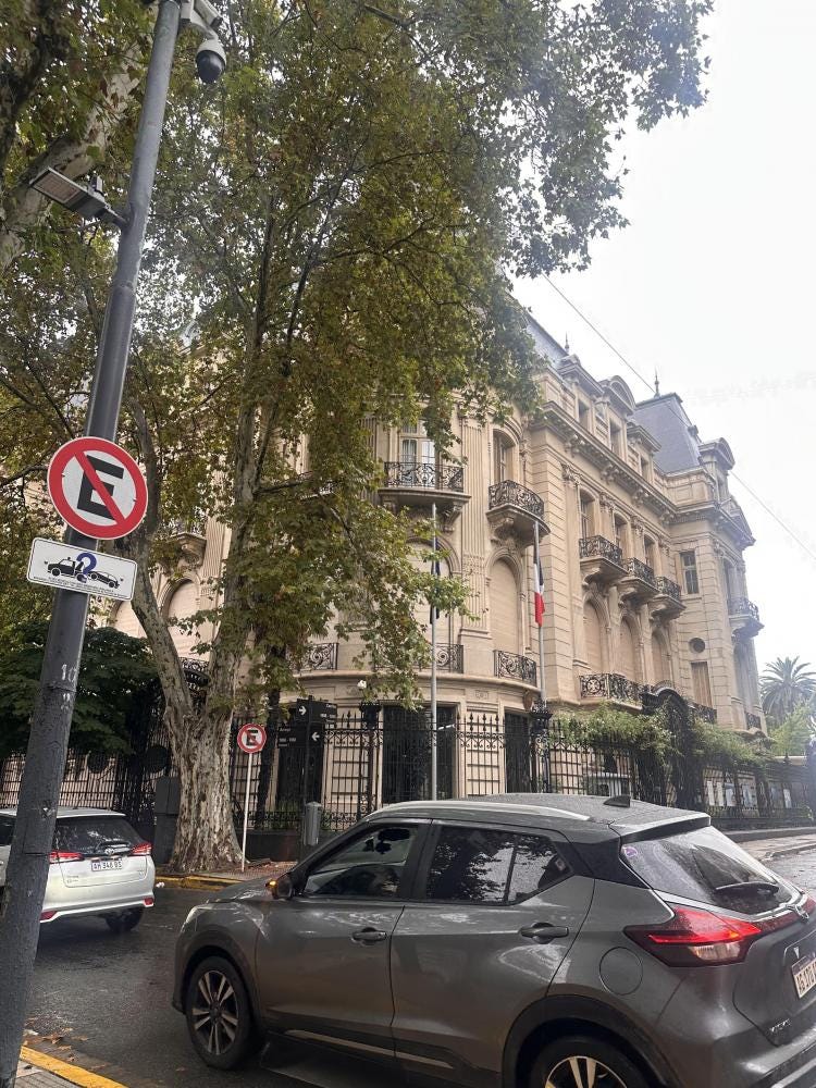 Foto 1 de 3
