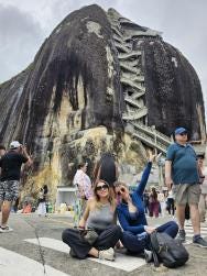Foto 1 de 3