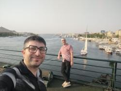 Foto {1} di {2}