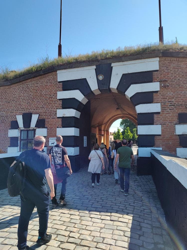 Foto 1 de 4