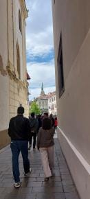 Foto {1} di {2}