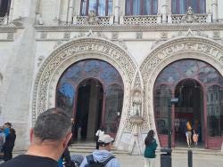 Foto {1} di {2}