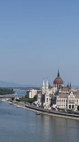 Foto {1} di {2}