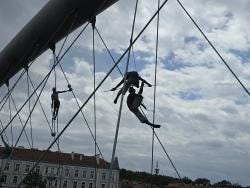 Foto {1} di {2}