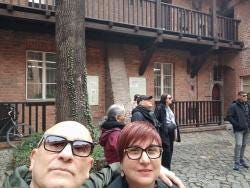 Foto {1} di {2}