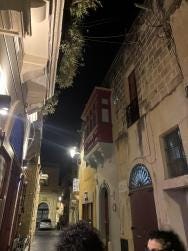 Foto {1} di {2}