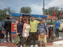 Foto {1} di {2}