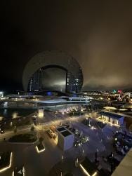 Foto {1} di {2}