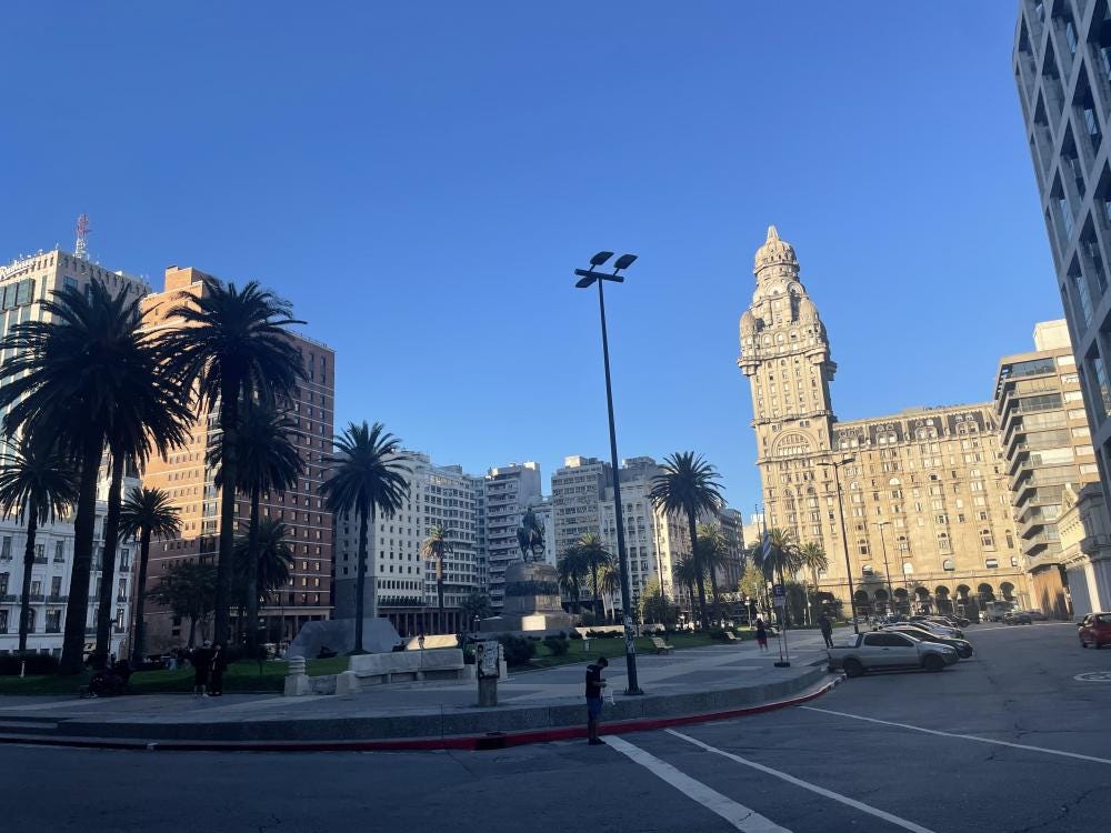Foto 1 de 3