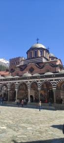 Foto {1} di {2}