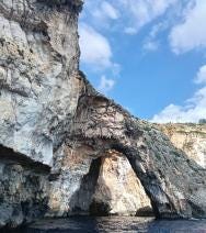 Foto {1} di {2}