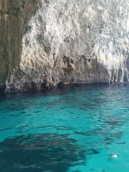Foto {1} di {2}
