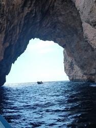 Foto {1} di {2}