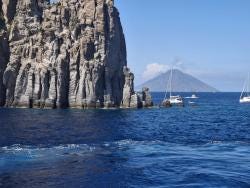 Foto {1} di {2}