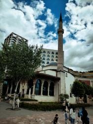 Foto {1} di {2}