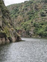 Foto {1} di {2}