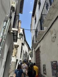 Foto {1} di {2}