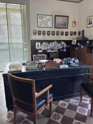 Foto {1} di {2}