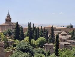 Foto {1} di {2}