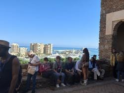 Foto {1} di {2}
