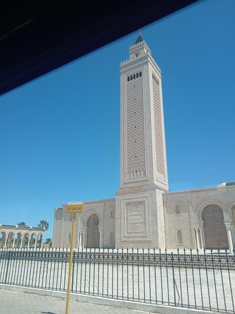 Foto 1 di 4