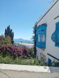 Foto {1} di {2}