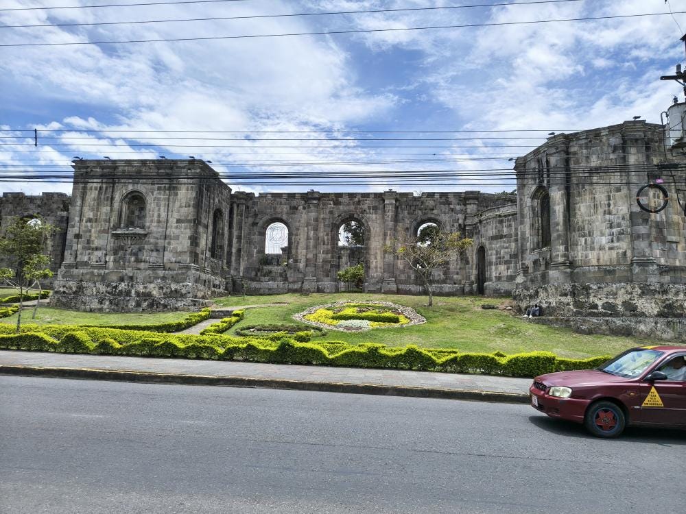 Foto 1 de 3