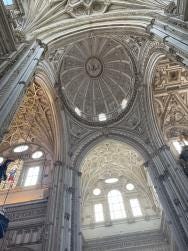 Foto {1} di {2}