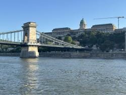Foto {1} di {2}