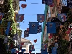 Foto {1} di {2}