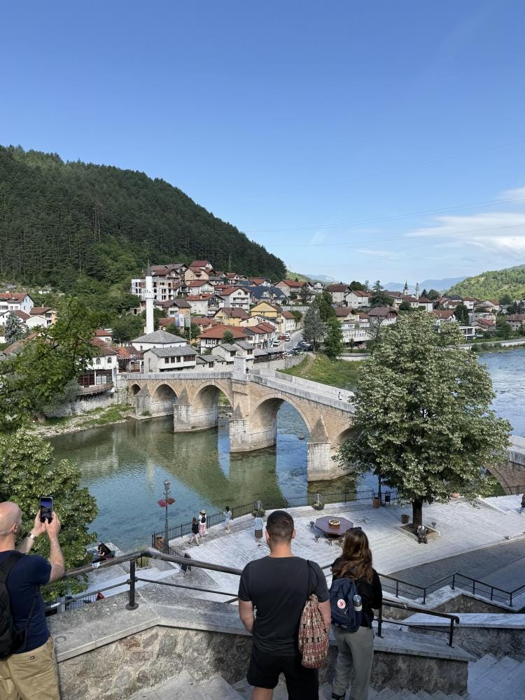 Foto 1 di 4