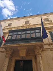 Foto {1} di {2}