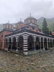 Foto {1} di {2}