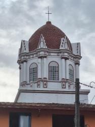 Foto {1} di {2}