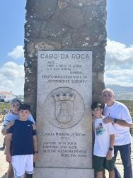 Foto {1} di {2}