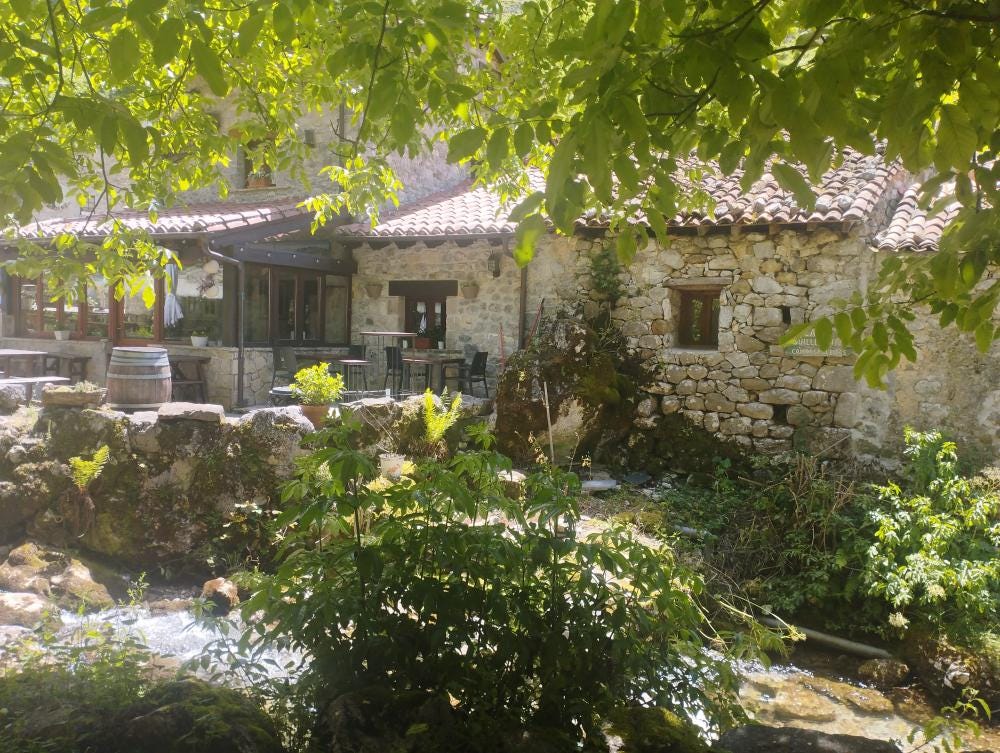 Foto 2 di 3