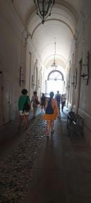 Foto {1} di {2}