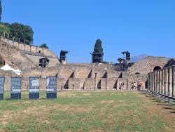 Foto 1 de 9