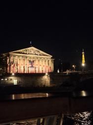 Foto {1} di {2}