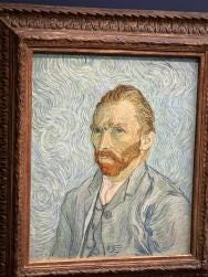 Foto {1} di {2}