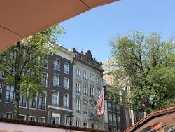 Foto 1 de 3