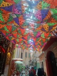 Foto {1} di {2}