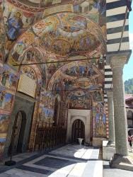 Foto {1} di {2}