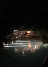 Foto {1} di {2}