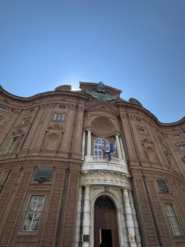 Foto 4 di 6