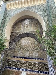 Foto {1} di {2}