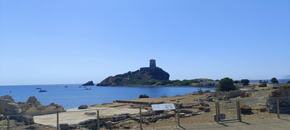 Foto 6 di 6