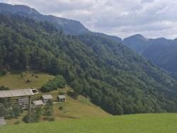 Foto {1} di {2}