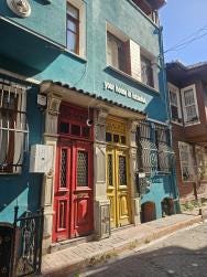 Foto {1} di {2}