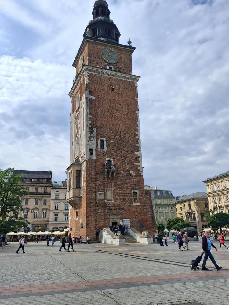 Foto 2 di 9